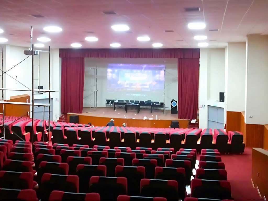 Cortinas para el Auditorio de la Universidad Jose Faustino Sanchez Carrion – Huacho 03