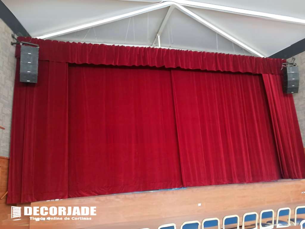 Cortinas para el Auditorio del colegio champagnat de surco Lima 01