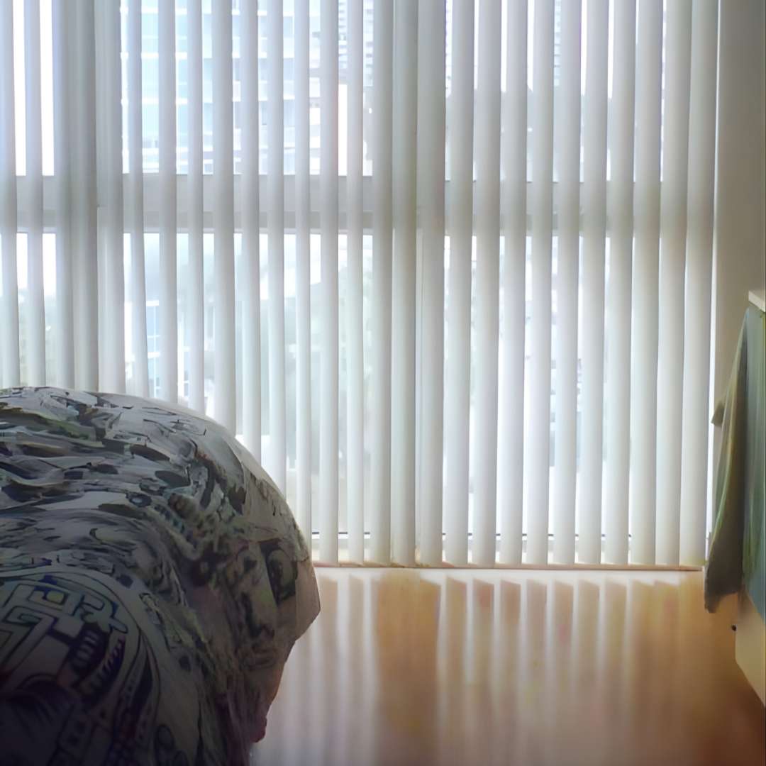 Persianas verticales de pvc de 89mm a medida en variedad de colores disponibles - Imagen 4